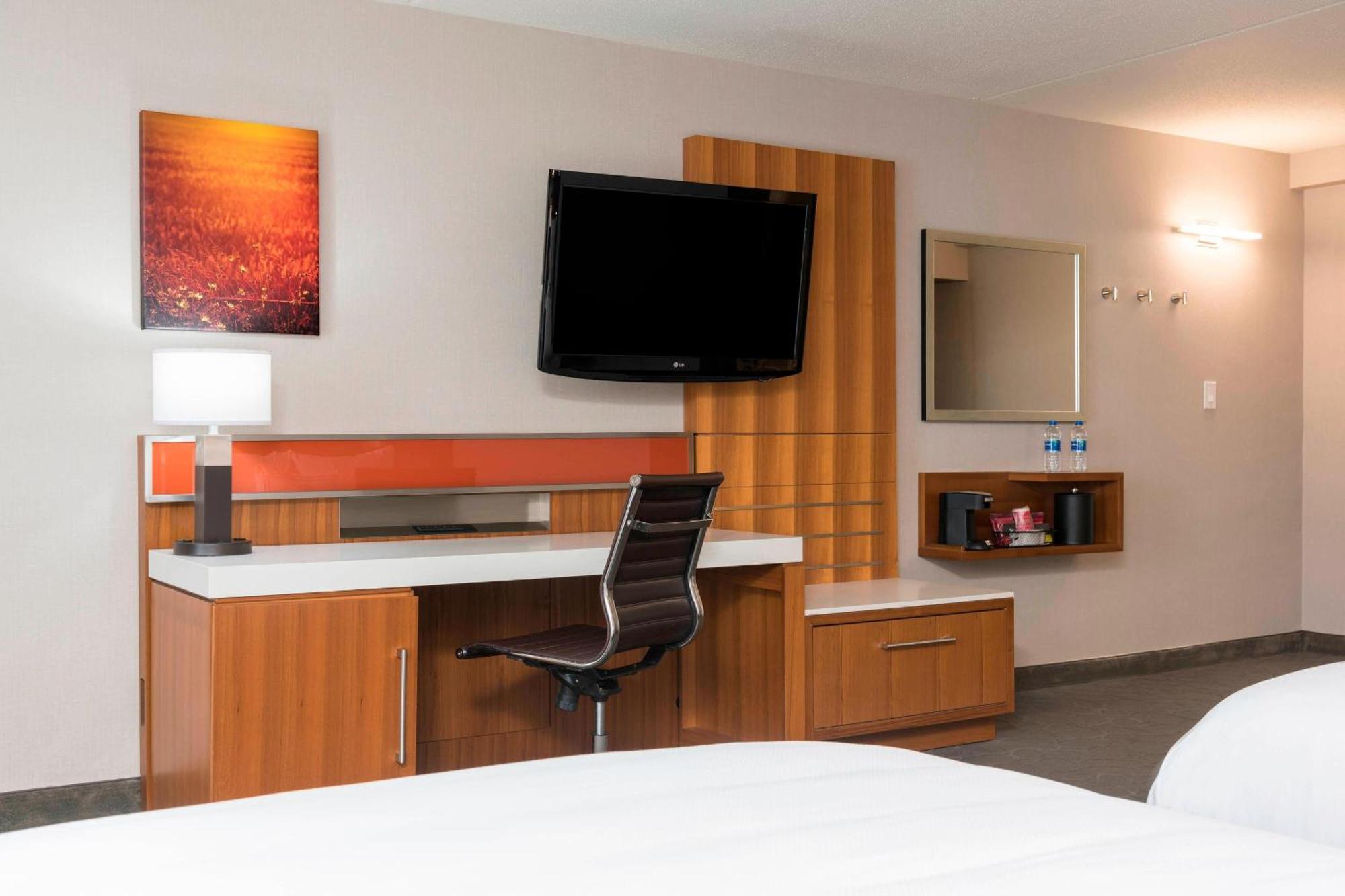 Sonesta Hotel Grand Rapids Airport Dış mekan fotoğraf