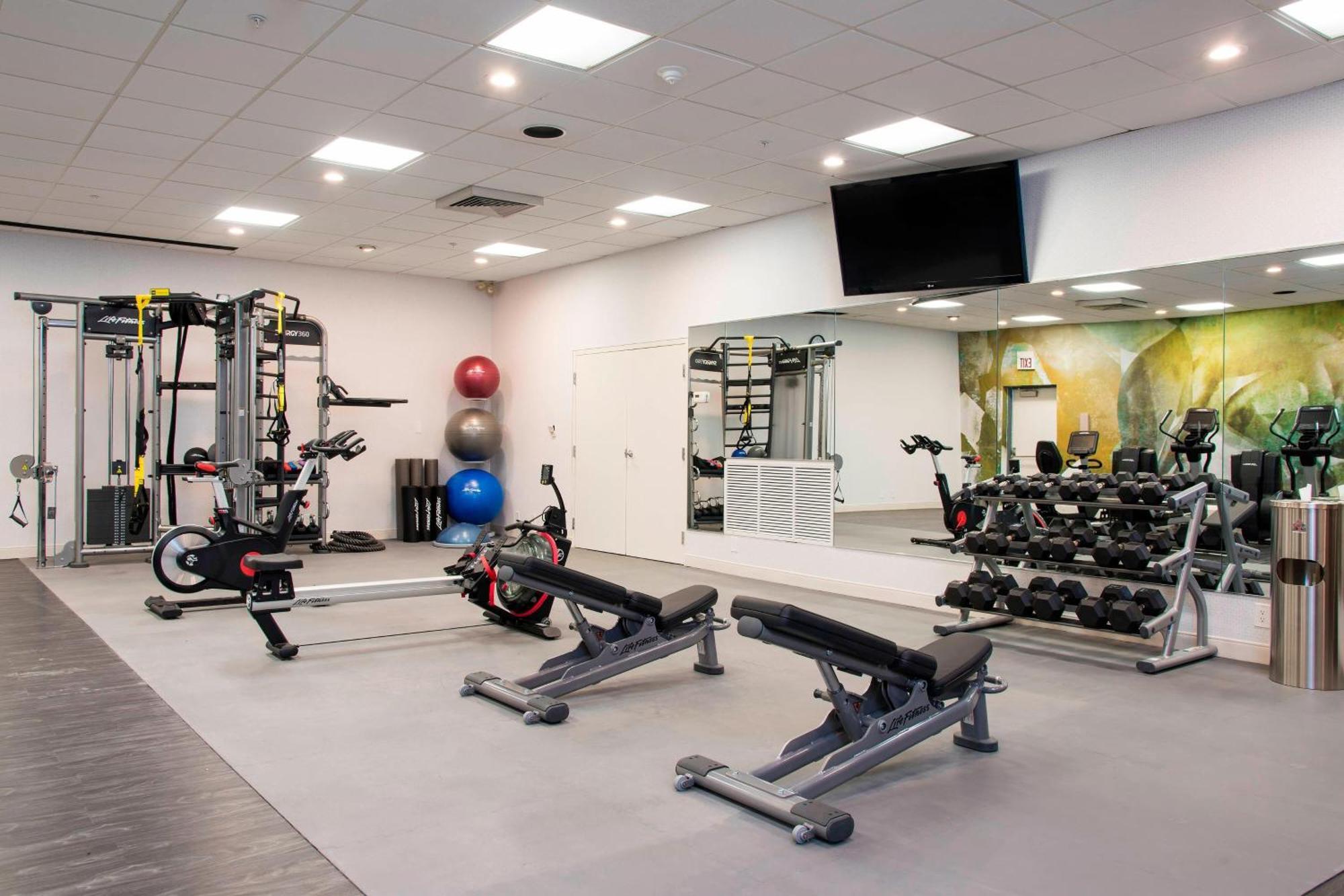Sonesta Hotel Grand Rapids Airport Dış mekan fotoğraf
