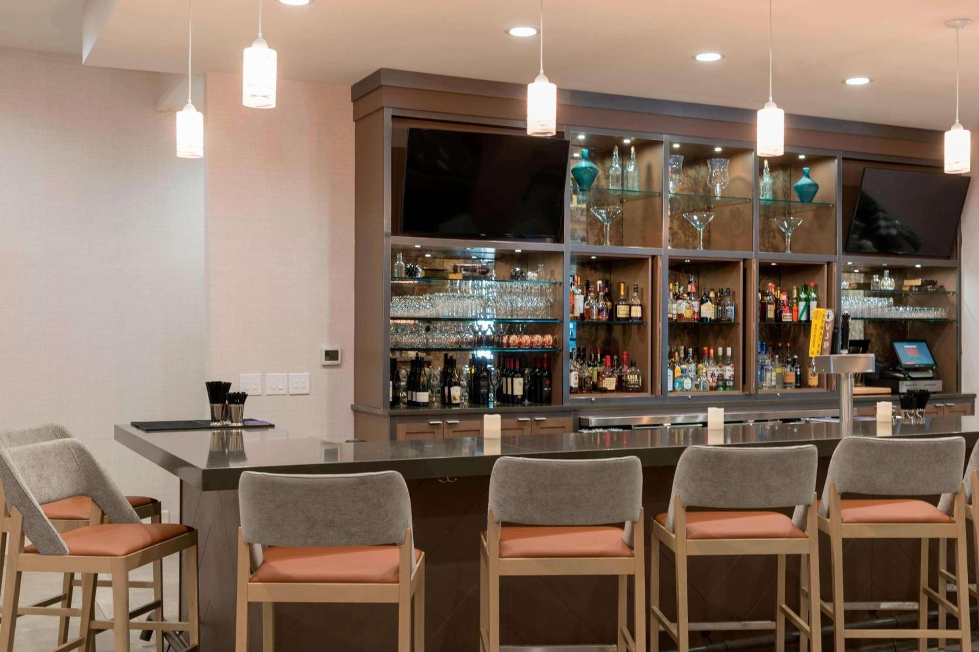 Sonesta Hotel Grand Rapids Airport Dış mekan fotoğraf