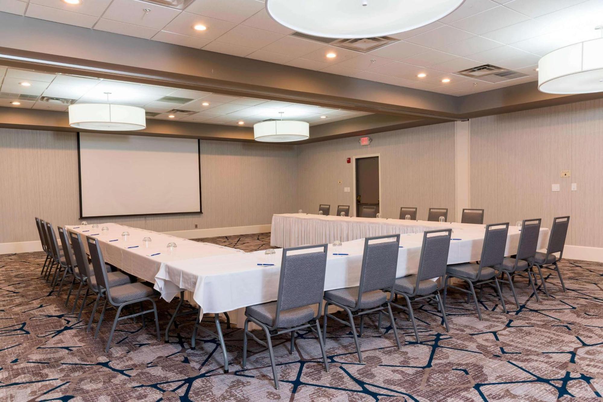 Sonesta Hotel Grand Rapids Airport Dış mekan fotoğraf
